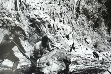 TNXP khai thác đá ở Trường Sơn