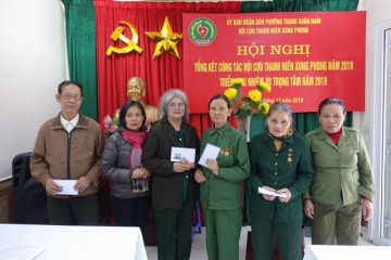 Tấm lòng đối với nữ TNXP của cha con một người lính ở Hà Nội