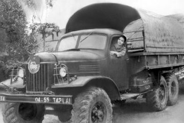 Trung đội nữ lái xe Trường Sơn
