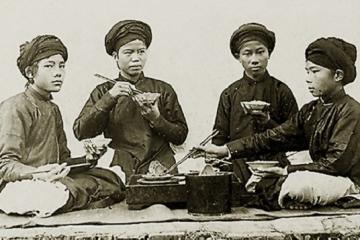 Luật ăn cơm: 50 quy tắc trên mâm cơm Việt