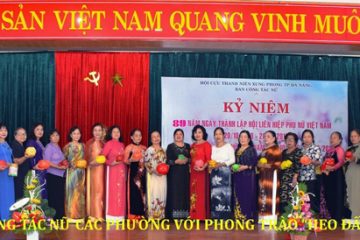 Nữ cựu thanh niên xung phong Đà Nẵng kỷ niệm ngày 20-10