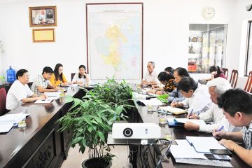 Chủ tịch UBND tỉnh Khánh Hòa Nguyễn Tấn Tuân làm việc với Hội Cựu thanh niên xung phong tỉnh