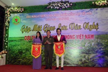 Gặp mặt giao lưu văn nghệ cựu Thanh niên xung phong Việt Nam