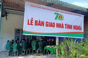 Tây Ninh trao nhà tình nghĩa cho cựu thanh niên xung phong