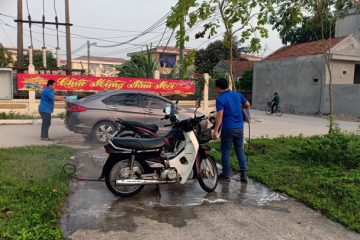 Đoàn Thanh niên xã Cổ Đô rửa xe ủng hộ hội viên cựu TNXP