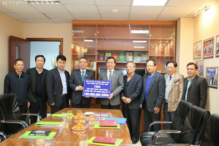 Bộ trưởng GTVT Trương Quang Nghĩa thăm, làm việc với TW Hội Cựu TNXP Việt Nam ngày 12/01/2017