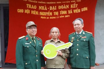 Hội Trường Sơn tỉnh Yên Bái bàn giao nhà mới cho 3 gia đình hội viên cựu TNXP Trường Sơn