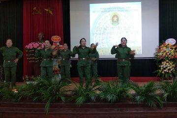 Đội TNXP 245 Nguyễn Văn Cừ gặp mặt truyền thống