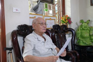  Đồng chí Tạ Quang Chiến qua đời