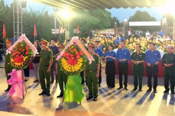 Thành hội Đà Nẵng tổ chức lễ thắp nến tri ân – dâng hương tại nghĩa trang liệt sĩ thành phố Đà Nẵng