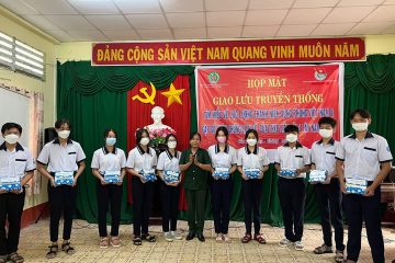 Thành hội Cần Thơ, Quận đoàn Ô Môn tổ chức họp mặt giao lưu với Trường THPT Lương Định Của