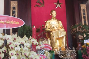 Hội Cựu TNXP Thành phố dâng hương, dâng hoa  tưởng niệm Chủ tịch Hồ Chí Minh