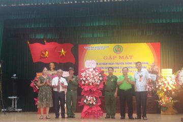 Cựu TNXP Trung đoàn 371 huyện Cẩm Giàng gặp mặt kỷ niệm 45 năm ngày truyền thống