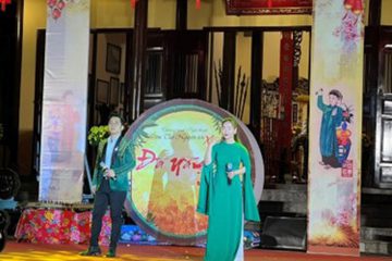 Chi hội Văn học nghệ thuật Trường Sơn Đà Nẵng với đêm thơ nguyên tiêu xuân Giáp Thìn 2024