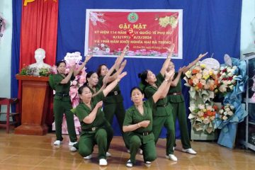  Hội Cựu TNXP huyện Kim Bôi  kỷ niệm ngày Quốc tế phụ nữ