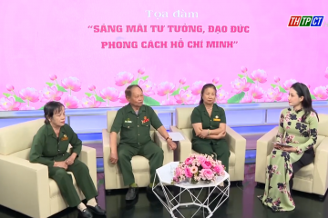 Cựu thanh niên xung phong Cần Thơ học tập và làm theo gương Bác Hồ