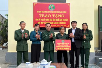 Quảng Xương trao tiền hỗ trợ làm nhà tình nghĩa cho hội viên khó khăn