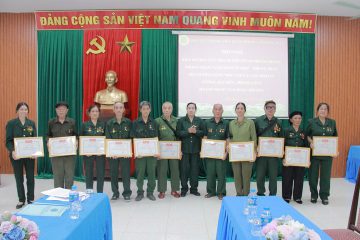 Bắc Kạn tổ chức hội nghị biểu dương điển hình tiên tiến giai đoại 2021-2025