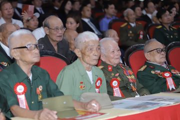 Bộ Nội vụ đề xuất tăng gần gấp đôi tiền trợ cấp hằng tháng với 2 nhóm thanh niên xung phong