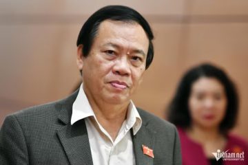 ‘Bảo chúng tôi trực thuộc Mặt trận hết thì hành chính quá’