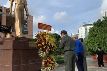 Tự hào sống mãi tuổi 20