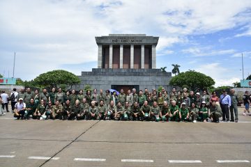 Nghĩa tình đồng đội gắn bó keo sơn