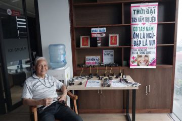 SÁNG CHẾ “TAY NẮM TRỊ LIỆU”: HỒI SINH SỨC KHỎE TỪ BIẾN CỐ THẬP TỬ NHẤT SINH