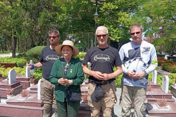 GIỮA BẠT NGÀN MỘ ĐÁ, EM TÌM ANH