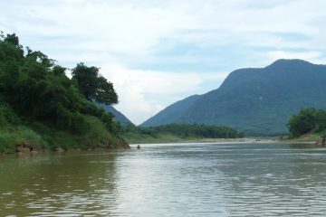 DÒNG SÔNG NỖI NHỚ