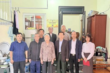 Hội Cựu TNXP Phú Thọ tổ chức trao nhà Nhân ái cựu TNXP Đỗ Thị Nhân