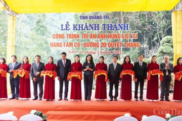 Khánh thành công trình tôn tạo di tích Hang Tám Cô: Tri ân 13 anh hùng bất tử
