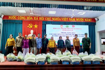 HỘI CỰU TNXP GIA LAI KỊP THỜI TRAO HƠN 150 TRIỆU ĐỒNG ỨNG PHÓ THIỆT HẠI BÃO LŨ