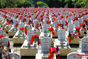 HÃY YÊN LÒNG BẠN NHÉ