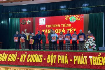 Ninh Bình: Nghĩa tình trong những món quà Tết tặng cựu thanh niên xung phong
