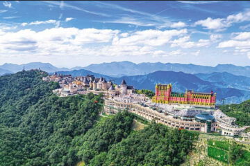 ĐẾN VỚI BÀ NÀ