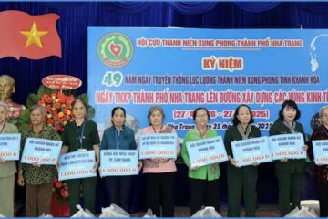 ĐẤT SÉT – NƠI MÙA XUÂN Ở LẠI: HÀNH TRÌNH NỬA THẾ KỶ TỰA BÀI CA XUNG KÍCH