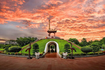 LỆ NHOÀ NGỰC CỎ