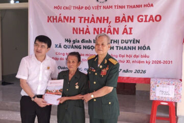 Khánh thành, bàn giao nhà nhân ái cho nữ cựu thanh niên xung phong Thanh Hóa