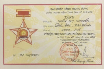 GƯƠNG SÁNG CỰU TNXP TRẦN THỊ KHUYẾN: MỘT THỜI HOA LỬA, MỘT ĐỜI SÁNG MÃI