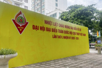 SÁNG MÃI LỬA THANH XUÂN