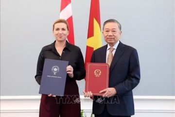 Tuyên bố chung về việc thiết lập quan hệ Đối tác chiến lược toàn diện giữa nước Cộng hòa xã hội chủ nghĩa Việt Nam và Đan Mạch